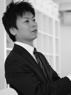 山田謙史 様